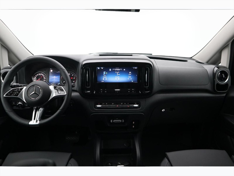 13 - Mercedes Vans Vito mixto 116 cdi long select 9g-tronic