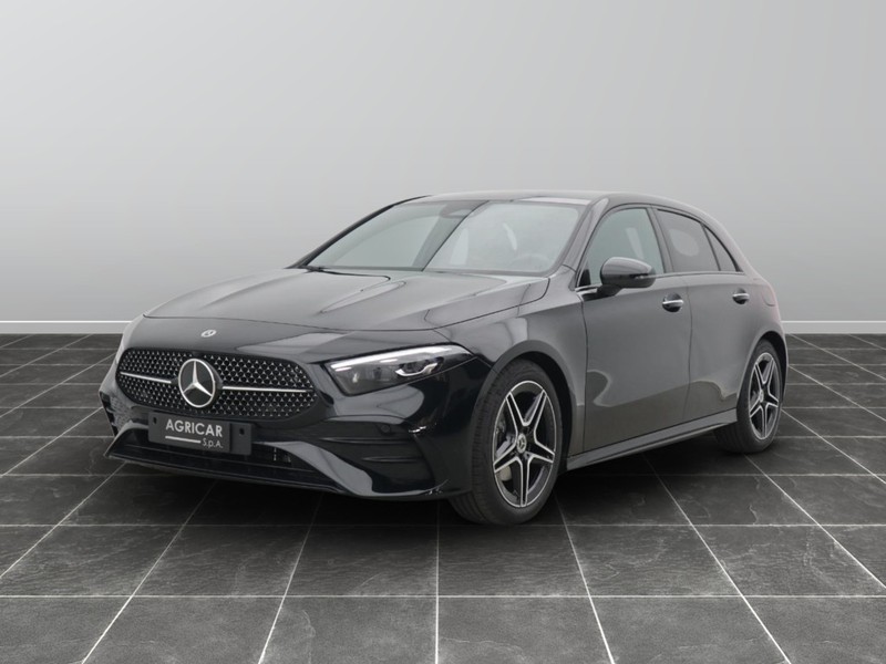 1 - Mercedes Classe A 180 amg line premium 7g-dct