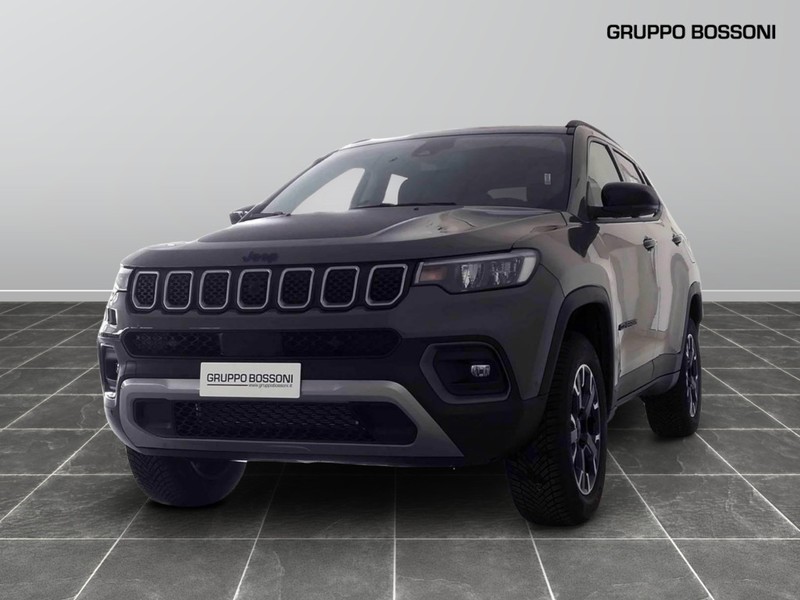 1 - Jeep Compass 1.3 turbo t4 phev upland cross 4xe at6