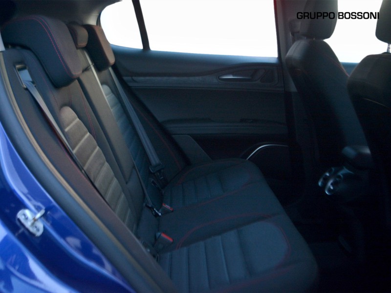 7 - Alfa Romeo Stelvio 2.2 turbo 160cv business rwd at8