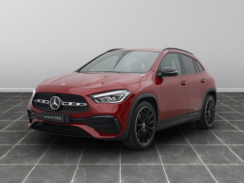 1 - Mercedes GLA 200 d premium 8g-dct