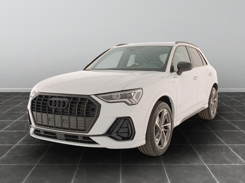 1 - Audi Q3 35 1.5 tfsi evo2 s line edition s tronic