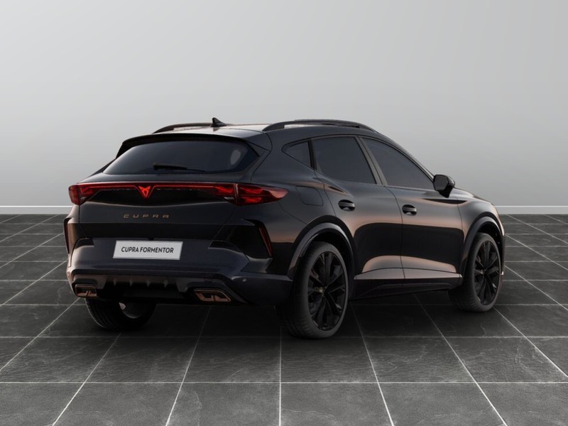 7 - Cupra Formentor 1.5 e-hybrid 204cv dark night dsg