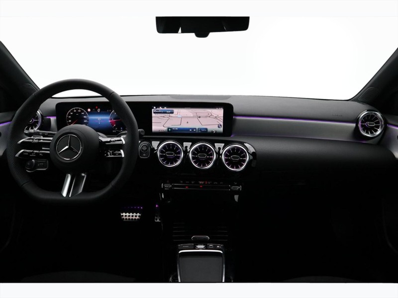 13 - Mercedes Classe A 180 d amg line advanced plus speedshift dct amg 8g