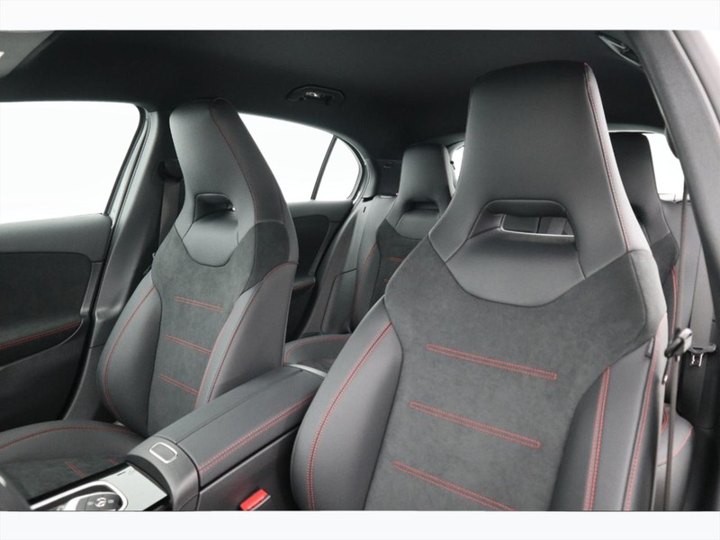 7 - Mercedes Classe A 250 e plug-in-hybrid amg line advanced plus speedshift dct amg 8g
