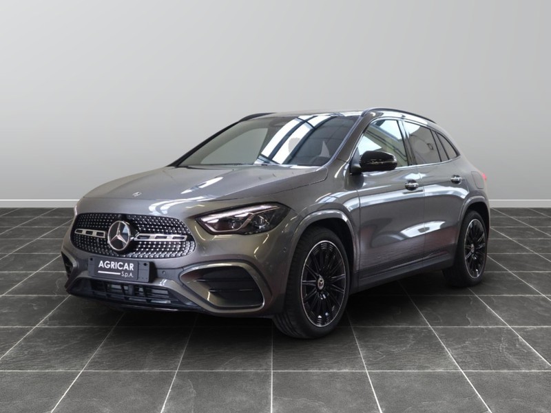 1 - Mercedes GLA 200 d amg line premium 8g-dct
