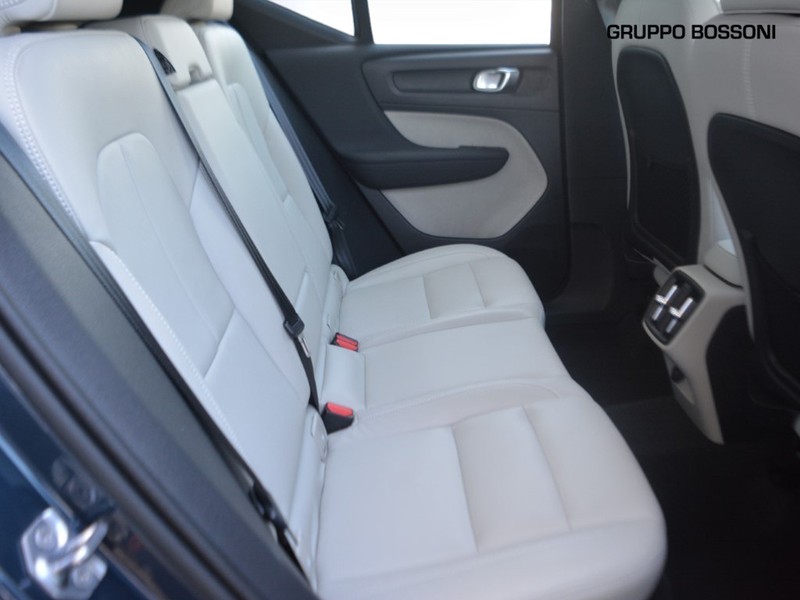 7 - Volvo XC40 2.0 t4 inscription awd geartronic