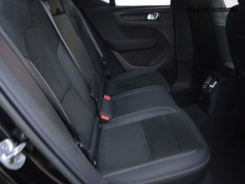 7 - Volvo XC40 1.5 t4 recharge plug-in-hybrid core automatico