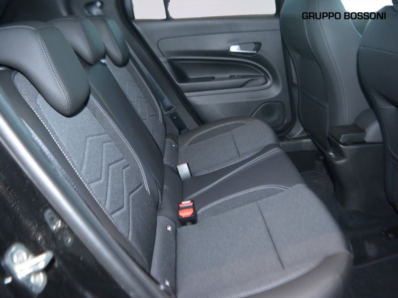 7 - Jeep Avenger 1.2 turbo e-hybrid mhev 110cv summit fwd edct6