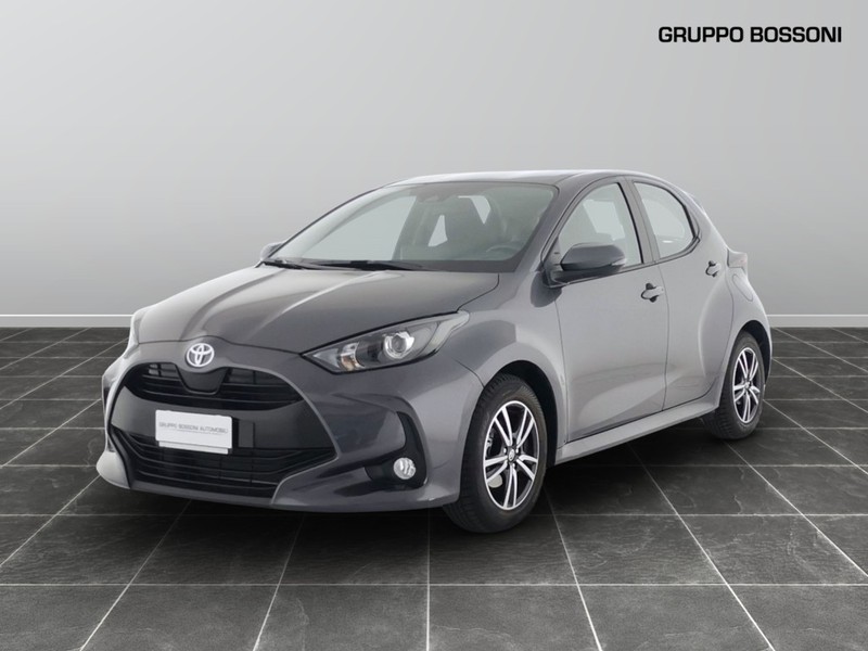 1 - Toyota Yaris 1.0 vvt-i active