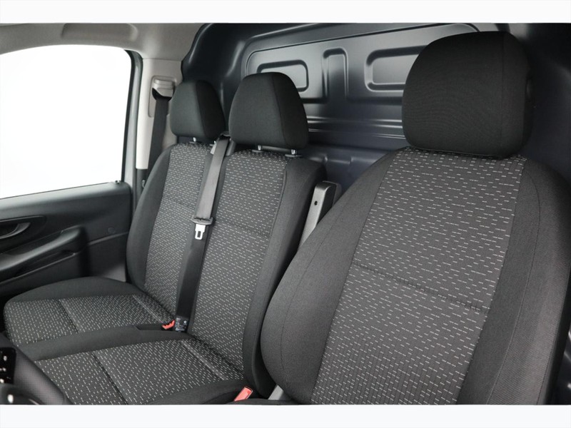 7 - Mercedes Vans Vito furgone 114 cdi long pro 9g-tronic