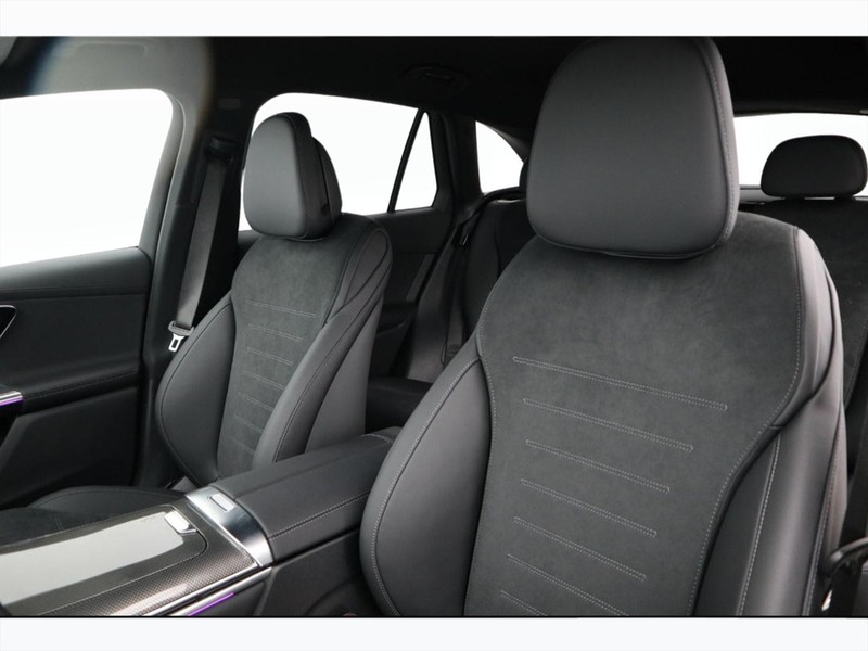 7 - Mercedes GLC suv 300 de plug in hybrid amg line premium tech 4matic 9g-tronic
