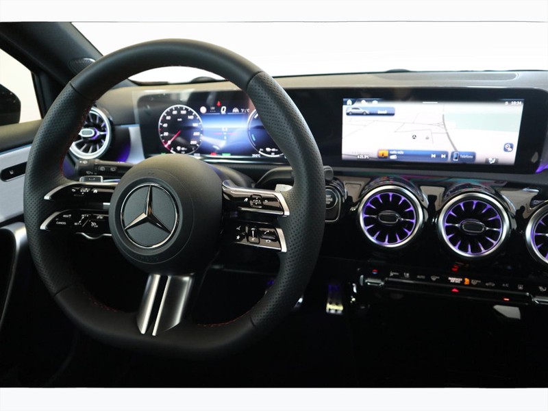 13 - Mercedes Classe A 250 e plug-in-hybrid amg line advanced plus speedshift dct amg 8g