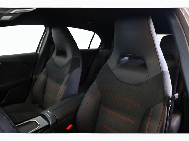 7 - Mercedes Classe A 250 e plug-in-hybrid amg line advanced plus speedshift dct amg 8g