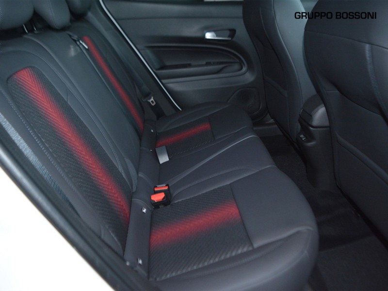 7 - Alfa Romeo Junior bev elettrica speciale