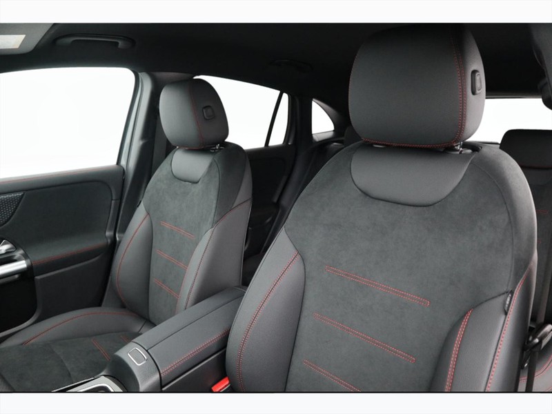 7 - Mercedes EQA 250+ amg line advanced