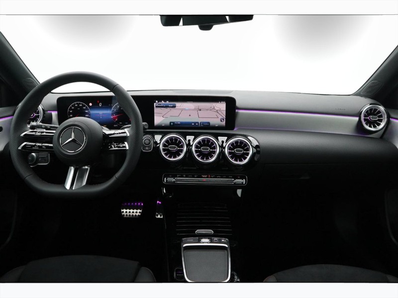 13 - Mercedes Classe A 250 amg line premium 4matic speedshift dct amg 8g