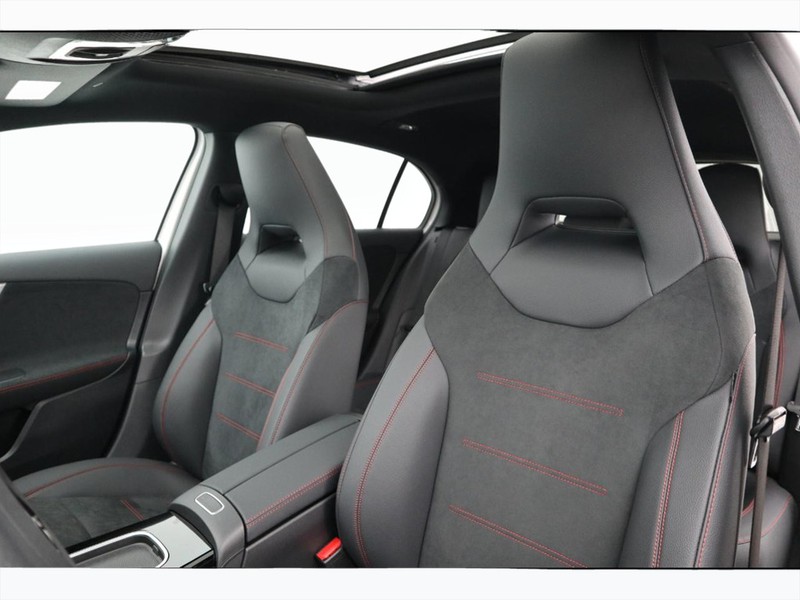7 - Mercedes Classe A 180 d amg line premium speedshift dct amg 8g