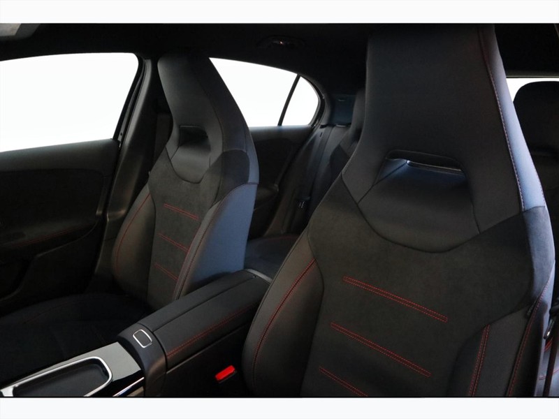 7 - Mercedes Classe A 250 e plug-in-hybrid amg line advanced plus speedshift dct amg 8g