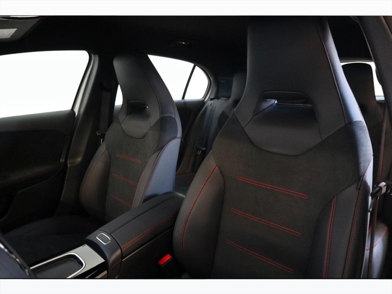 7 - Mercedes Classe A 250 e plug-in-hybrid amg line advanced plus speedshift dct amg 8g
