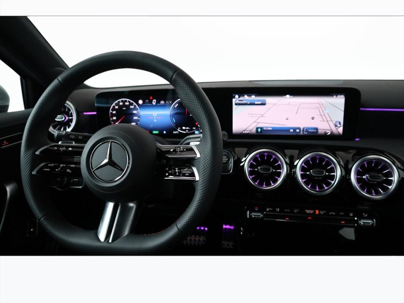 13 - Mercedes Classe A 250 e plug-in-hybrid amg line advanced plus speedshift dct amg 8g