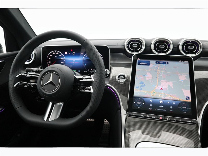 13 - Mercedes GLC suv 300 de plug in hybrid amg line premium tech 4matic 9g-tronic