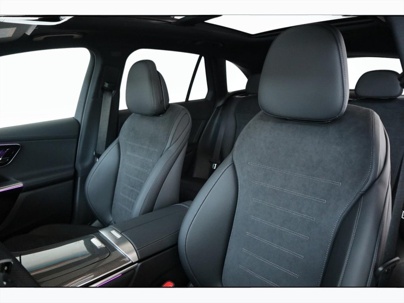 7 - Mercedes GLC suv 300 e amg line advanced plus 4matic 9g-tronic