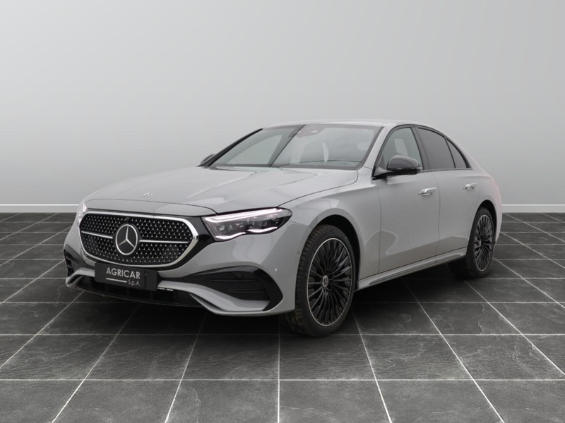 1 - Mercedes Classe E berlina 220 d amg line premium 4matic 9g-tronic