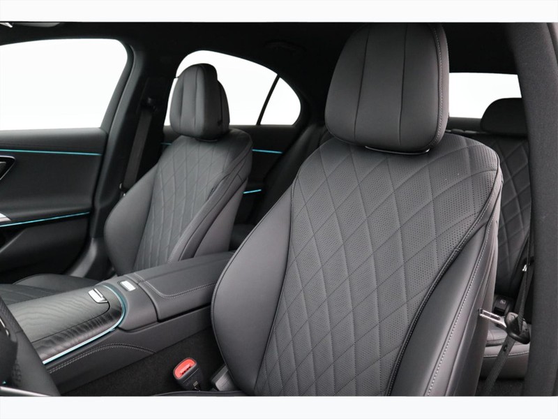 7 - Mercedes Classe E berlina 220 d amg line premium 4matic 9g-tronic