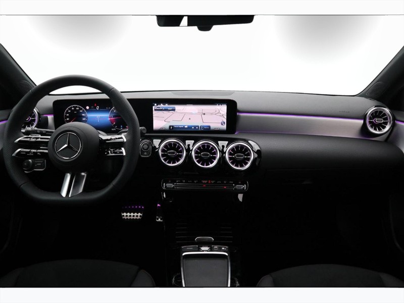 13 - Mercedes Classe A 180 d amg line advanced plus speedshift dct amg 8g