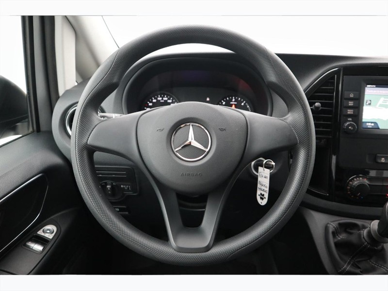 13 - Mercedes Vans Vito 110 cdi long