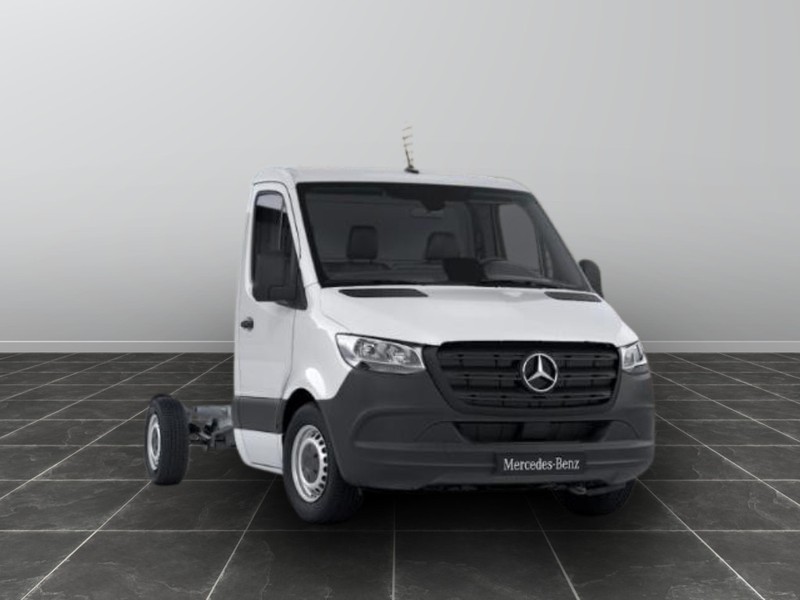 1 - Mercedes Vans Sprinter 317 rwd 2.0 cdi t 37/35 pro