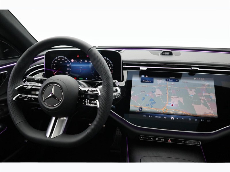 13 - Mercedes Classe E station wagon 300 de plug in hybrid amg line premium plus 4matic 9g-tronic