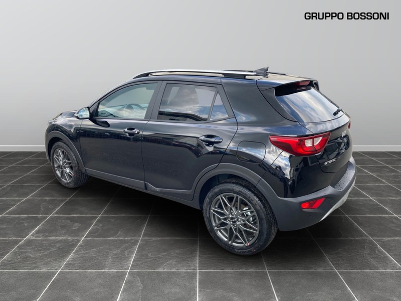 1 - Kia Stonic 1.0 t-gdi mhev 100cv black edition mt