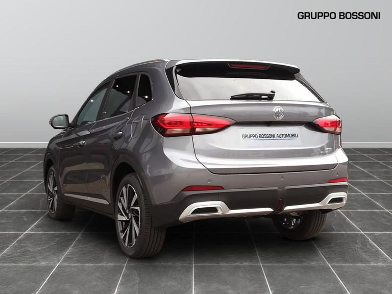 7 - Mg ZS 1.5 hybrid+ luxury auto