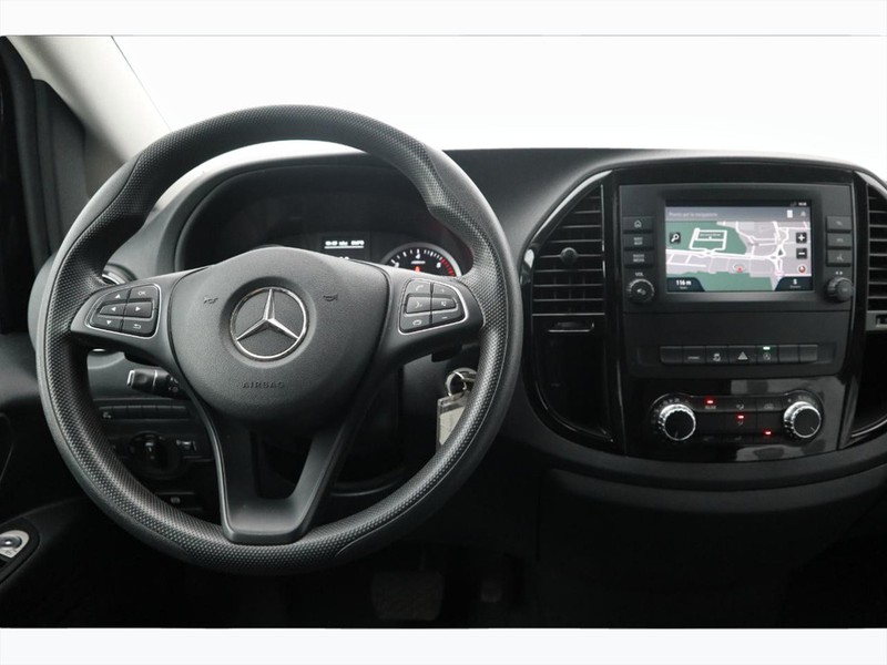 13 - Mercedes Vans Vito 116 cdi long tourer pro auto my20