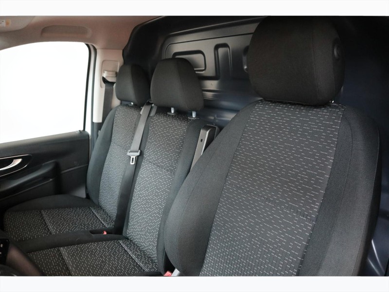 7 - Mercedes Vans Vito 116 cdi long pro auto my20