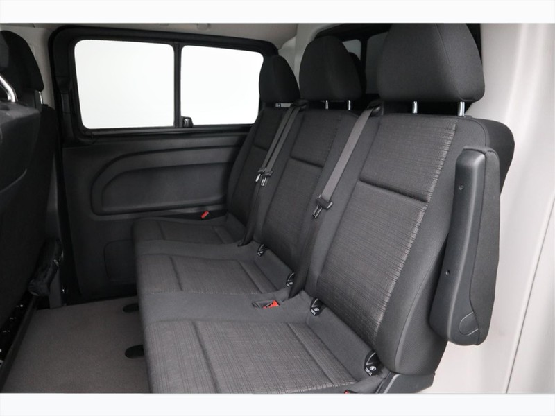 7 - Mercedes Vans Vito 114 cdi compact fwd mixto pro my20