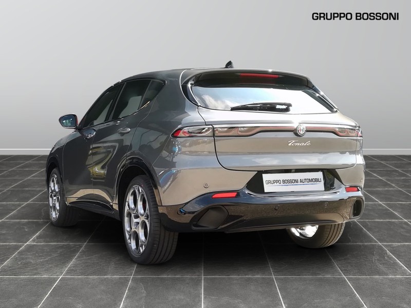 7 - Alfa Romeo Tonale 1.5 hybrid 160cv veloce tct7