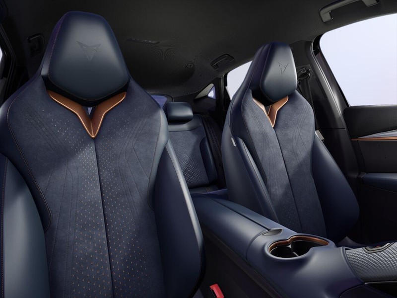 13 - Cupra Tavascan 77kwh endurance immersive rwd