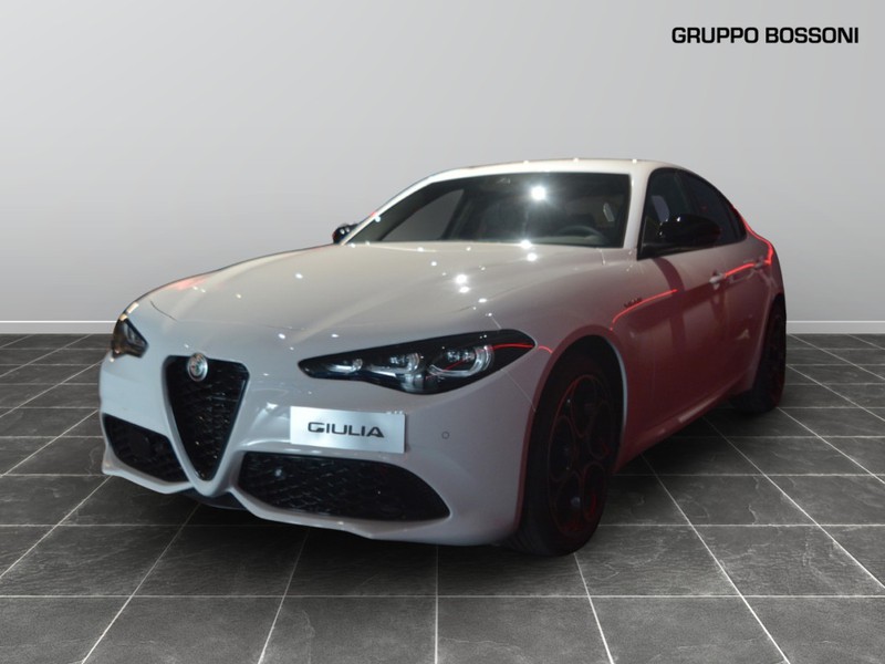 1 - Alfa Romeo Giulia 2.2 turbo 210cv veloce q4 at8