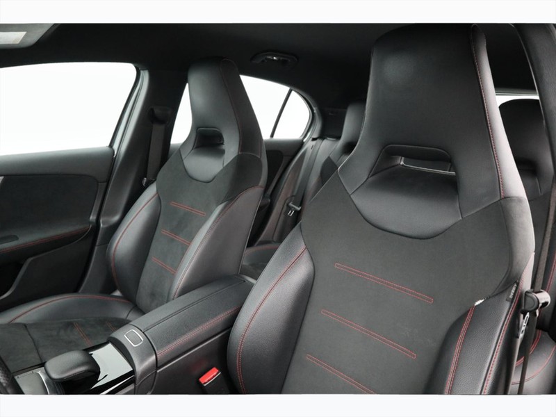 7 - Mercedes Classe A 200 d premium 8g-dct