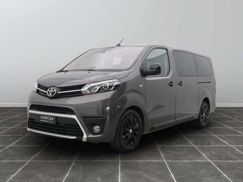 1 - Toyota Proace Verso Toyota 2.0d 180cv s&s black edition