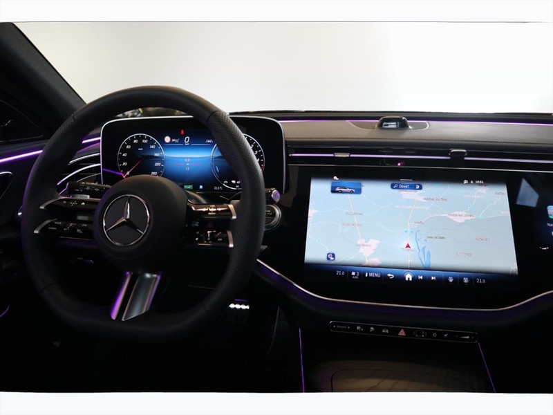 13 - Mercedes Classe E station wagon 300 de plug in hybrid amg line premium 4matic 9g-tronic