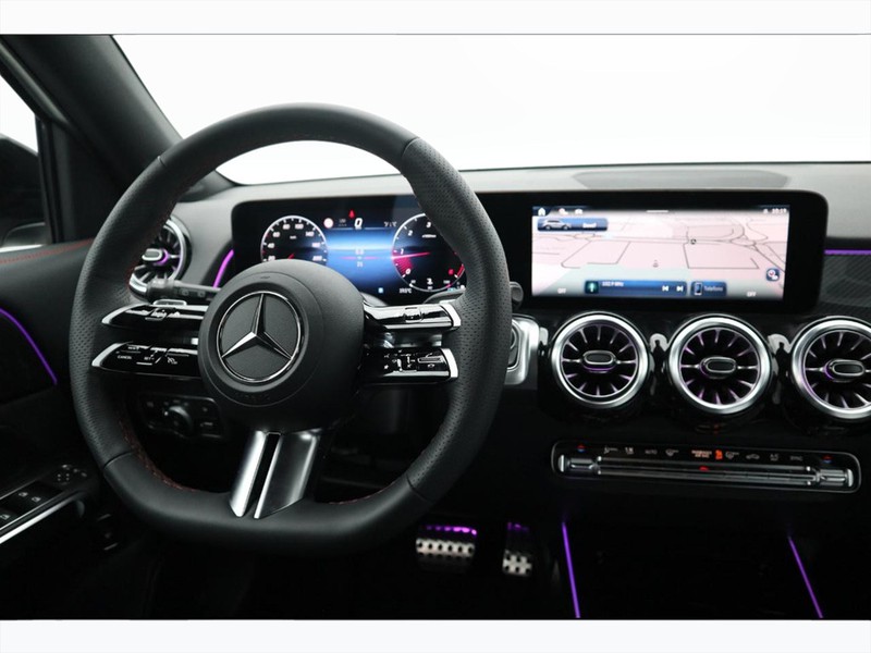 13 - Mercedes GLB 200 d amg line advanced plus 8g-dct