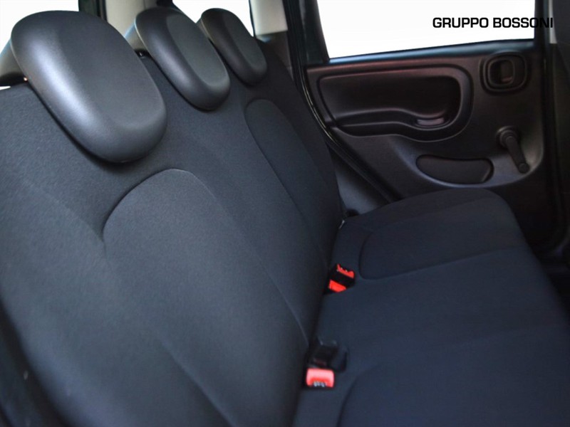 7 - Fiat Panda cross 1.0 firefly hybrid 70cv s&s 5p.ti