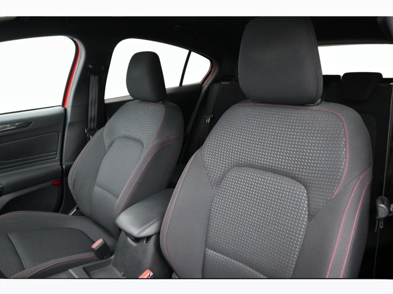 7 - Ford Focus 5 porte 1.0 ecoboost 125cv st-line e-shifter