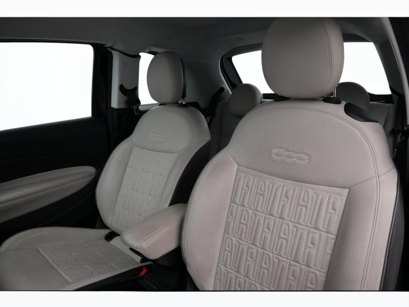7 - Fiat 500 500e 3+1 42 kwh la prima