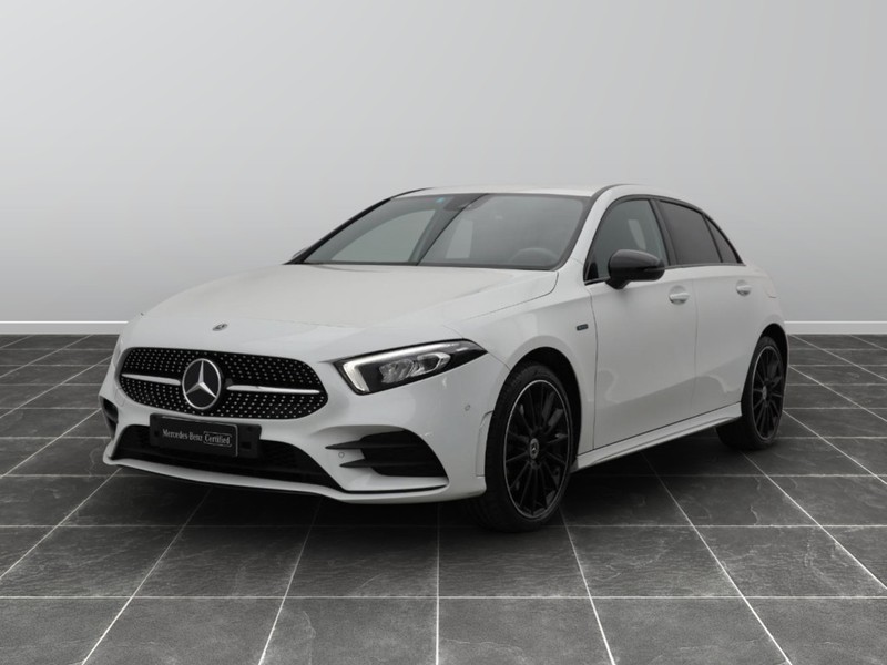 1 - Mercedes Classe A 250 e plug in hybrid (e eq-power) premium 8g-dct