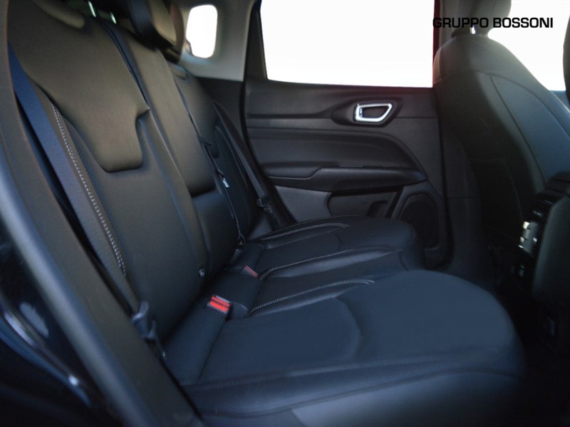 7 - Jeep Compass 1.5 turbo t4 mhev 130cv summit 2wd